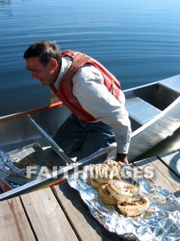 canoe, watercraft, lake, vehicle, vessel, boat, transportation, canoes, lakes, vehicles, vessels, boats, transportations