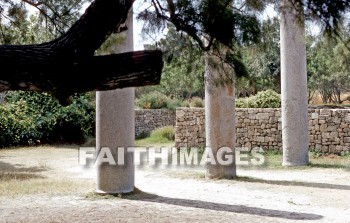 Israel, Ashkelon, Askelon, Ascalon, Canaanite, Philistines, judges 1: 18, judges 14: 19, 2 samuel 1: 20, zephaniah 2: 4, zechariah 9: 5, archaeology, artifacts, antiquity, Ruin, remains, column, Roman, Greek, ruins, columns, Romans, greeks