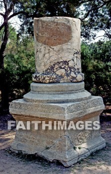 Israel, Ashkelon, Askelon, Ascalon, Canaanite, Philistines, judges 1: 18, judges 14: 19, 2 samuel 1: 20, zephaniah 2: 4, zechariah 9: 5, archaeology, artifacts, antiquity, Ruin, remains, column, Roman, Greek, ruins, columns, Romans, greeks