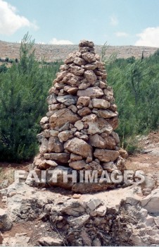 boundary, marker, masonry, rock, fence, hard, rockwork, wall, barricade, barrier, divider, strong, rough, stonework, partition, stone, fortification, background, brickwork, separation, boundaries, masonries, rocks, fences, walls, barricades