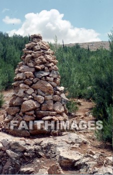 boundary, marker, masonry, rock, fence, hard, rockwork, wall, barricade, barrier, divider, strong, rough, stonework, partition, stone, fortification, background, brickwork, separation, boundaries, masonries, rocks, fences, walls, barricades