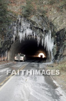 tunnel, frost, design, pattern, sleet, ice, glitter, glaze, glare, crust, Frozen, water, frostwork, cold, weather, frosted, winter, freezing, icy, crystal, tree, forest, frosty, icycles, tunnels, frosts