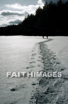 snow, lake, frost, design, pattern, sleet, ice, glitter, glaze, glare, crust, Frozen, water, frostwork, cold, weather, frosted, winter, freezing, icy, crystal, tree, forest, frosty, footprints, snows