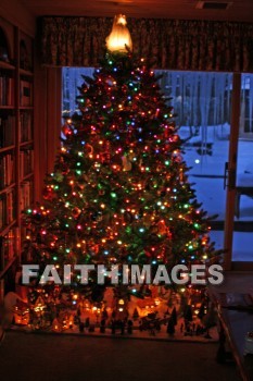 Christmas, decoration, holiday, season, decorative, illuminated, tree, illumination, light, christian, feast, birth, Jesus, december, incarnation, Christ, mass, gift, Celebrate, hospitality, family, Love, friend, christmases, decorations, holidays