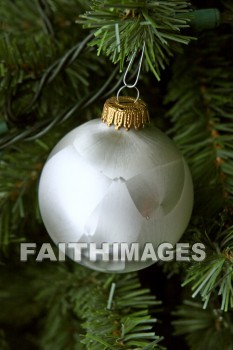 ornament, ball, Christmas, christian, feast, birth, Jesus, december, incarnation, Christ, mass, gift, Celebrate, greeting, hospitality, family, Love, friend, holiday, ornaments, balls, christmases, Christians, feasts, decembers, masses