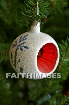 ornament, ball, Christmas, christian, feast, birth, Jesus, december, incarnation, Christ, mass, gift, Celebrate, greeting, hospitality, family, Love, friend, holiday, ornaments, balls, christmases, Christians, feasts, decembers, masses