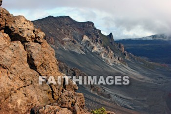 pu'u 'ula'ula summit, crater, caldera, extinct volcano, haleakala national park, maui, hawaii, craters