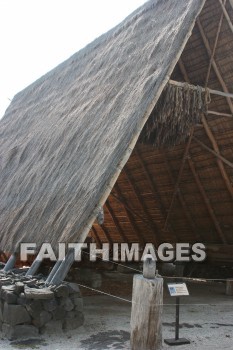 thatch, thatched roof, roof, hut, halau, storage, work shed, pu'uhonua o honaunau national historical park, kona, island of hawaii, hawaii, thatches, roofs, huts, storages