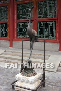 bronze crane, the summer palace, beijing, china