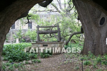 alamo, san antonio de valero, san antonio, franciscan, spanish, mission, catholic, coahuiltecan, cottonwood, fray antonio de olivares, davy crockett, jim bowie, william travis, james bonham, santa anna, susanna dickinsin, missions, catholics, cottonwoods